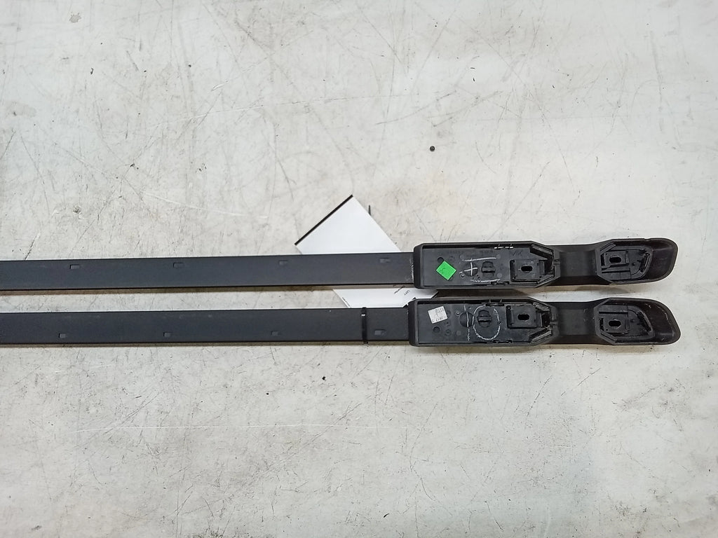Left And Right Roof Rack Rails D362679