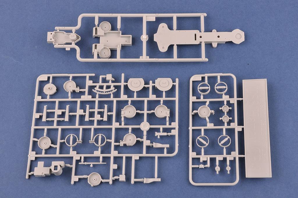 1/350 Scale USS Hawaii CB-3 Model Kit B7295