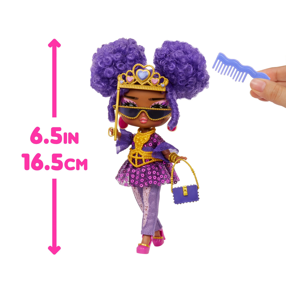 Fashion Doll Cassie Cool with 10+ Surprises Y22269